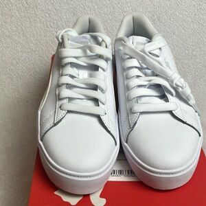 Puma Smash Platform Sneakers White Womens 8.5 Casual Classic Style Gently Worn